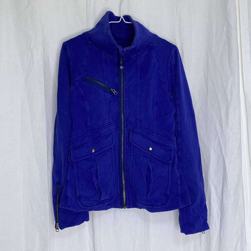 Lululemon fitted jacket